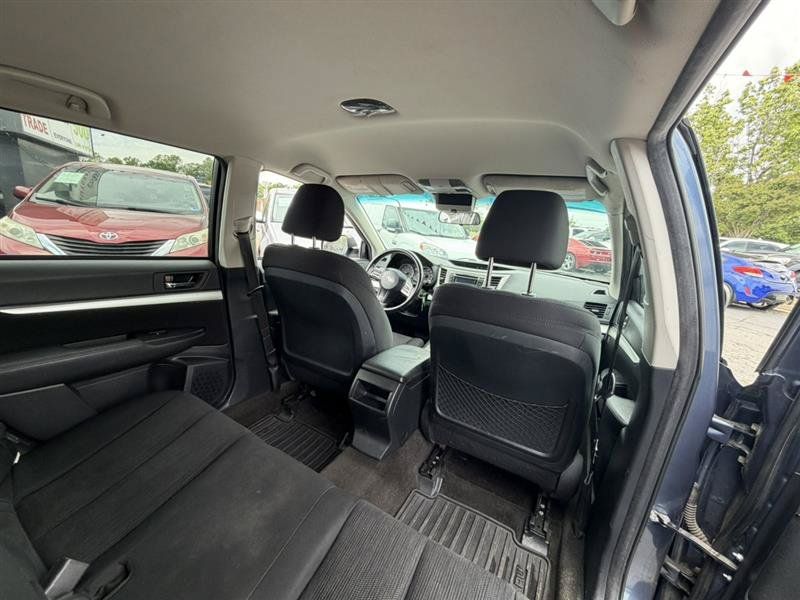 Used 2013 Subaru Outback 2.5i Premium w/ All-Weather Pkg AWD/4WD image 23