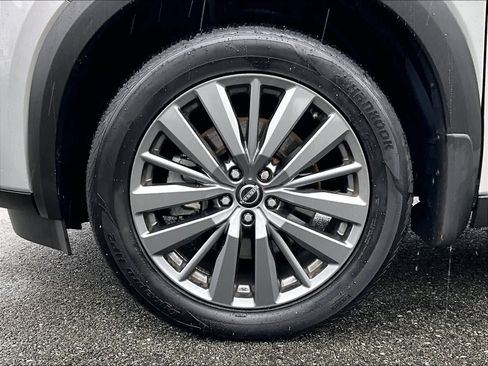 Used 2024 Nissan Pathfinder SL w/ SL Premium Package image 7