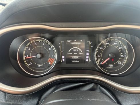 Used 2014 Jeep Cherokee Sport FWD image 14