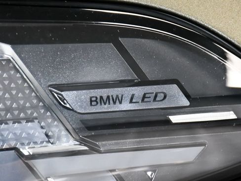 Used 2024 BMW X5 xDrive40i w/ M Sport Package AWD/4WD image 83