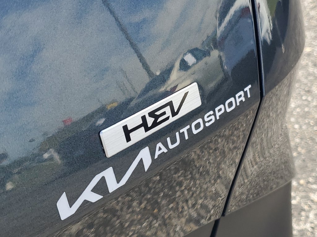 Used 2025 Kia Sportage EX AWD/4WD image 28