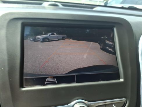 Used 2023 Chevrolet Equinox LT FWD image 10