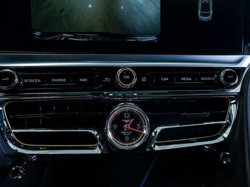 Used 2020 Bentley Flying Spur W12 image 50