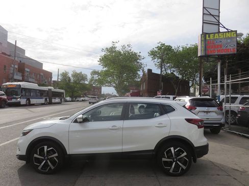 Used 2021 Nissan Rogue Sport SL w/ Premium Package AWD/4WD image 7