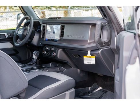 New 2026 Ford Bronco 2-Door AWD/4WD image 10