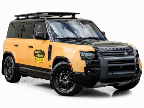 Used 2022 Land Rover Defender 110 X-Dynamic SE AWD/4WD image 6
