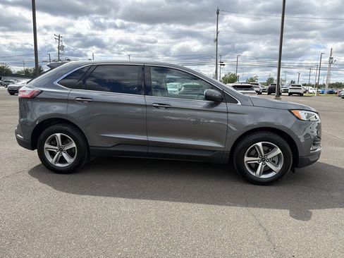 Used 2024 Ford Edge SEL w/ Convenience Package AWD/4WD image 6