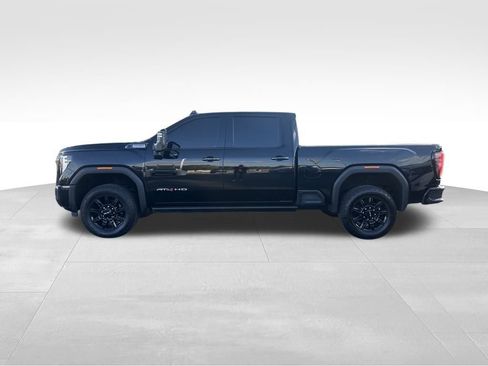 Used 2024 GMC Sierra 2500 AT4 w/ AT4 Premium Plus Package image 4