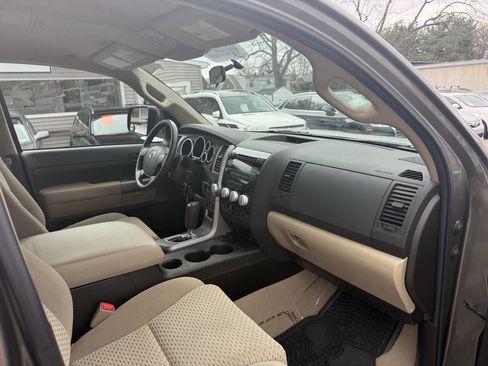 Used 2011 Toyota Tundra 4x4 Double Cab w/ TRD Off-Road Pkg image 12