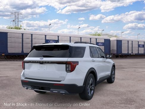 New 2026 Ford Explorer Active AWD/4WD image 9