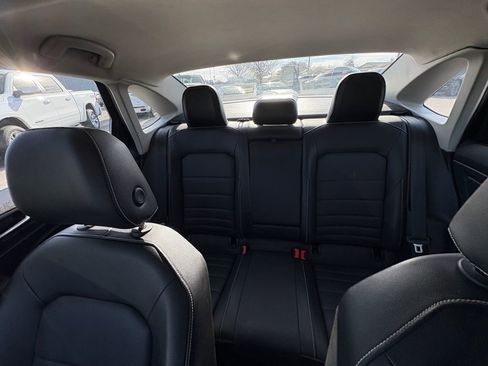 Used 2024 Volkswagen Jetta SE image 5