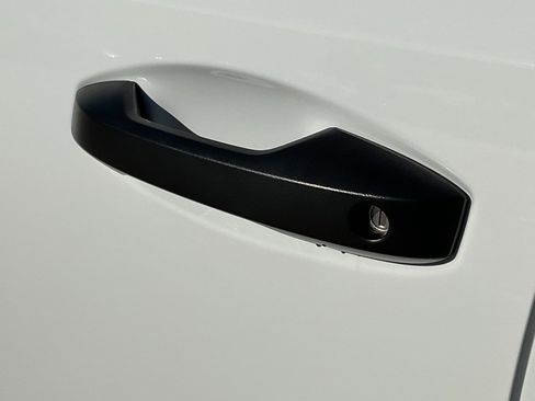 New 2026 Nissan Kicks S image 9