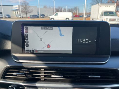 Used 2022 Kia Telluride LX image 24