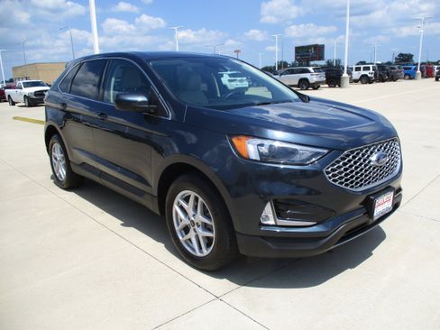 Used 2024 Ford Edge SEL w/ Convenience Package AWD/4WD image 9
