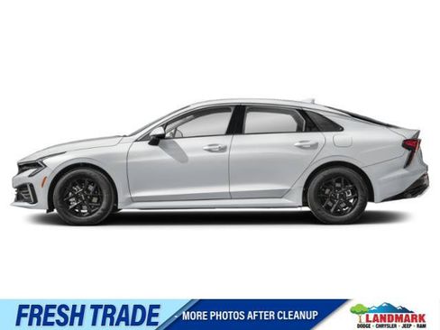 Used 2025 Kia K5 LXS FWD image 1