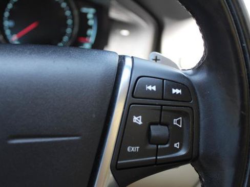 Used 2015 Volvo XC60 T6 Premier Plus AWD/4WD image 16
