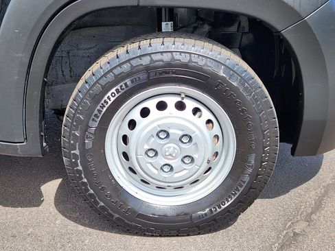 Used 2025 RAM ProMaster 2500 FWD image 8