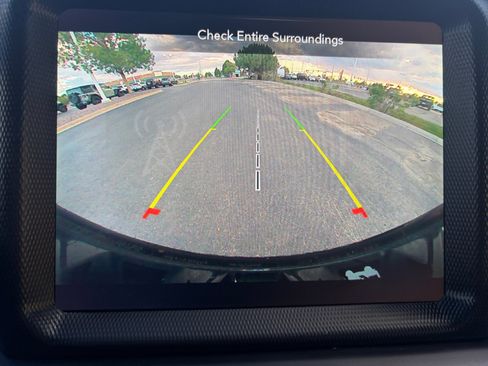 Used 2021 Jeep Wrangler Unlimited Sahara AWD/4WD image 25