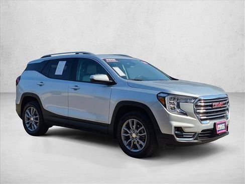Used 2022 GMC Terrain SLT AWD/4WD image 4