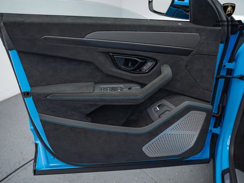 Used 2024 Lamborghini Urus Performante image 37