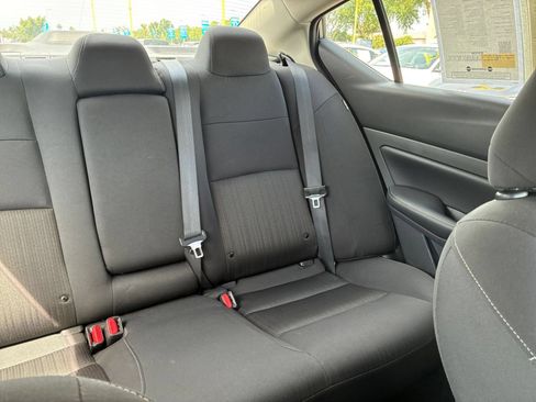 Used 2025 Nissan Altima 2.5 SV FWD image 37