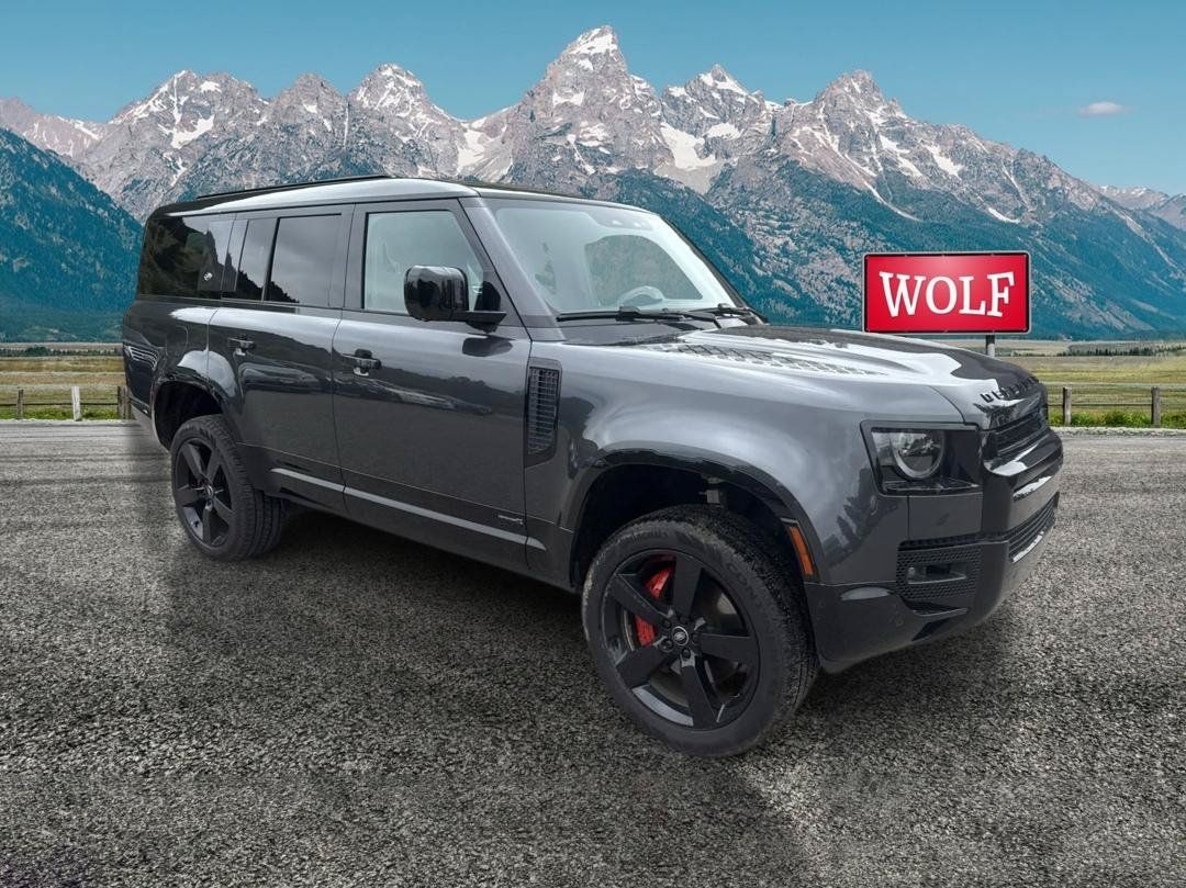 Used 2023 Land Rover Defender 130 X AWD/4WD image 3