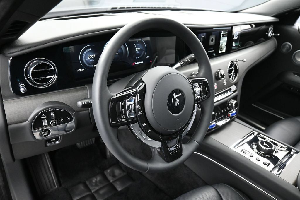 Used 2026 Rolls-Royce Ghost AWD/4WD image 17