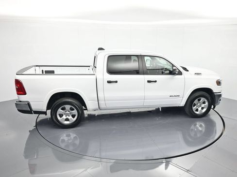 Used 2025 RAM 1500 Big Horn AWD/4WD image 32
