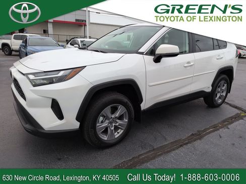Certified 2025 Toyota RAV4 XLE w/ Convenience Package AWD/4WD image 1