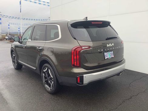 Used 2024 Kia Telluride S w/ S Sunroof Package image 4