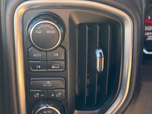 Used 2020 Chevrolet Silverado 1500 LT w/ Texas Edition image 18