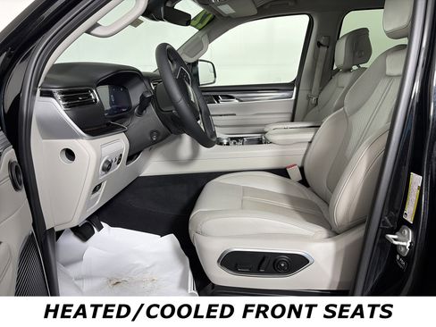 Used 2022 Jeep Wagoneer Series I image 9