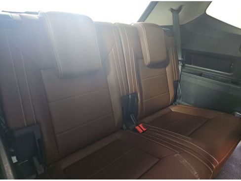 Used 2022 Volkswagen Atlas SE w/ Panoramic Sunroof Package image 16