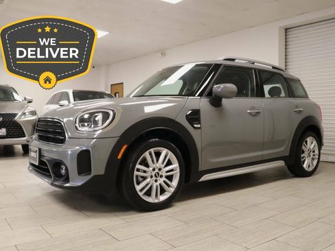 Used 2022 MINI Cooper Countryman FWD image 2