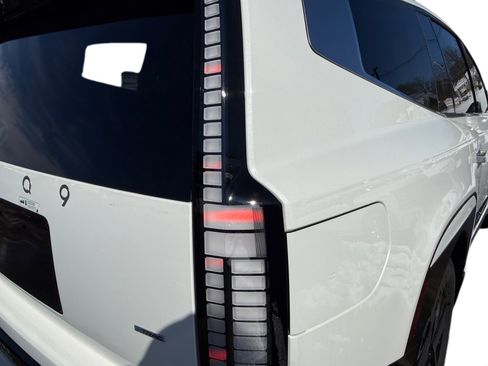 New 2026 Hyundai Ioniq 9 SEL image 16