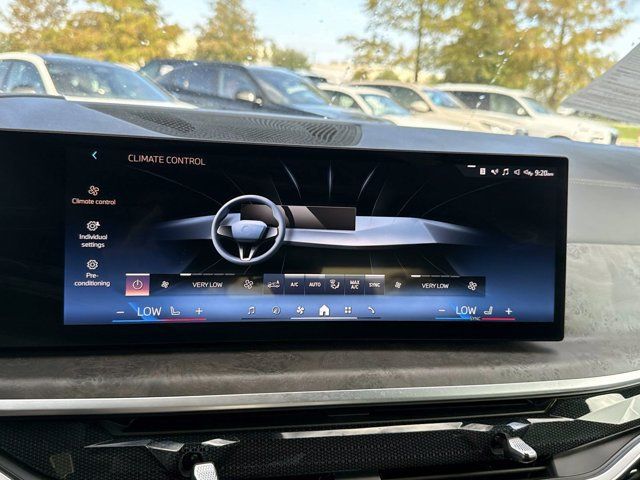 Certified 2024 BMW X5 sDrive40i w/ Premium Package RWD image 27