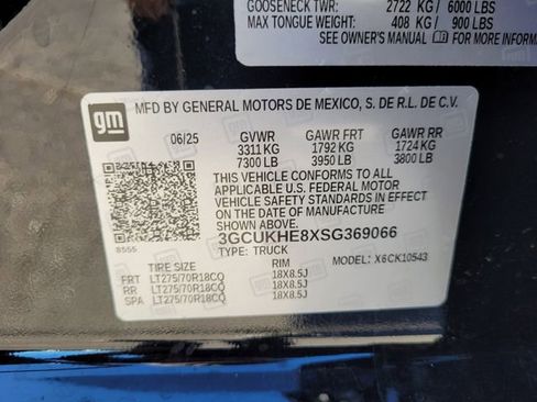 Used 2025 Chevrolet Silverado 1500 ZR2 w/ Technology Package image 21