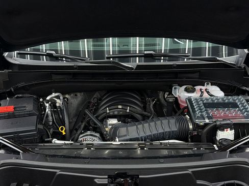 Used 2026 GMC Yukon Denali w/ Sun & Power Step Package AWD/4WD image 17