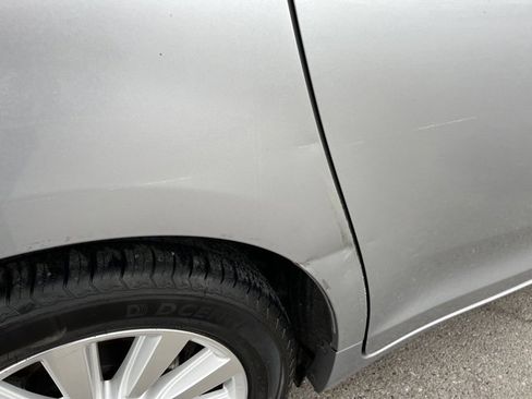 Used 2017 Toyota Sienna Limited image 18