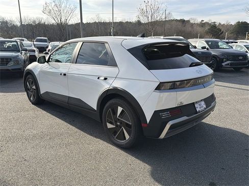 New 2026 Hyundai Ioniq 5 SEL image 5