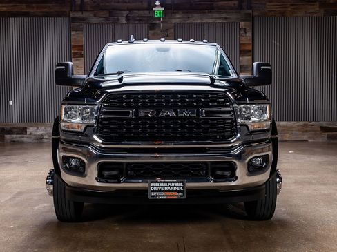 Used 2024 RAM 4500 SLT w/ Quick Order Package 2YG SLT AWD/4WD image 2