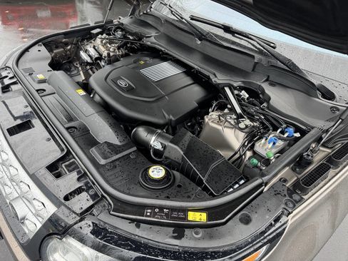 Used 2017 Land Rover Range Rover Sport HSE image 17