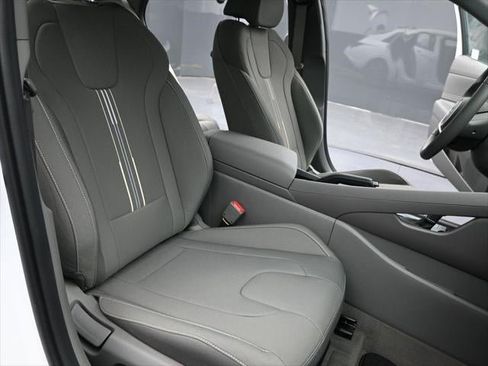 New 2025 Hyundai Elantra Sport image 88