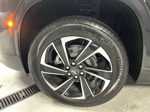 New 2026 Buick Enclave Sport Touring w/ Power Package AWD/4WD image 9