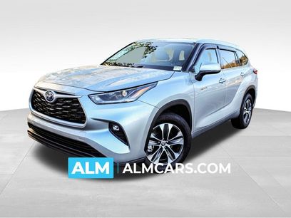 Used 2021 Toyota Highlander XLE
