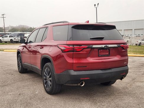 Certified 2023 Chevrolet Traverse RS image 3