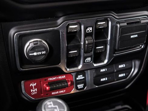 Used 2021 Jeep Gladiator Rubicon image 34