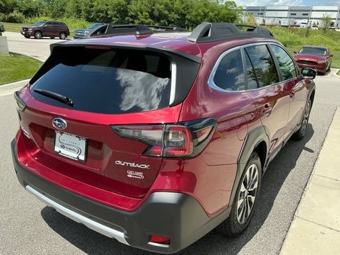 Certified 2025 Subaru Outback Limited AWD/4WD image 7