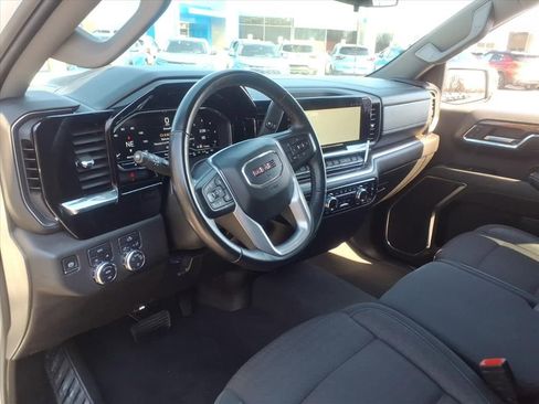 Certified 2024 GMC Sierra 1500 SLE image 11