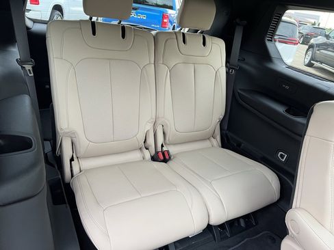 New 2025 Jeep Grand Cherokee L Limited w/ Luxury Tech Group II image 23